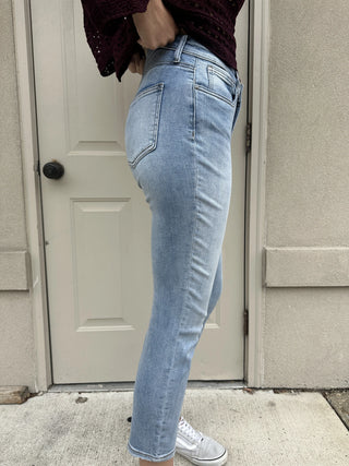 Kut from the Kloth Rachael High Rise Fab Ab Mom Regular Hem Mature Wash