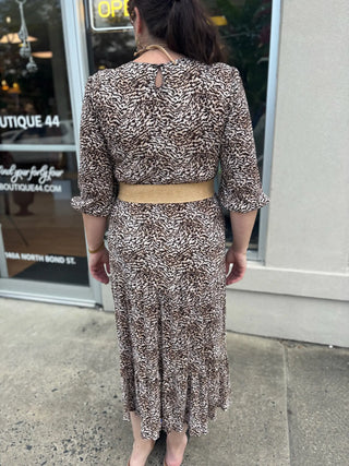 Quarter Sleeve Pleated Animal Print Maxi Dress with Pockets