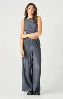 Dex Sleeveless Pleated Top Raw Hem