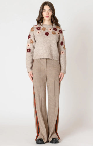 Dex 3D Floral Embroidered Sweater Beige